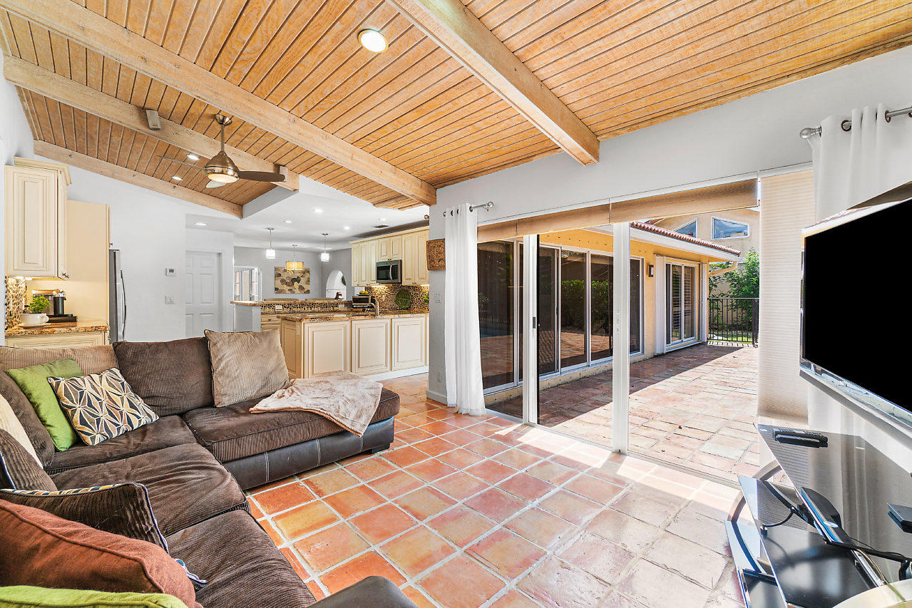 21077 Escondido Way Boca Raton, FL 33433 - Photo 15 of 37 015-21077EscondidoWay-BocaRaton-FL-small