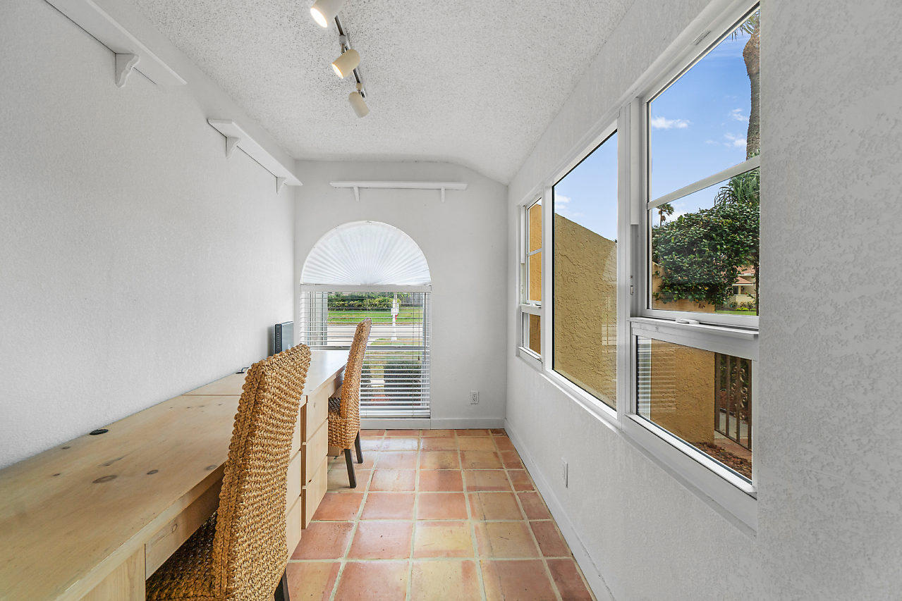 21077 Escondido Way Boca Raton, FL 33433 - Photo 7 of 37 007-21077EscondidoWay-BocaRaton-FL-small