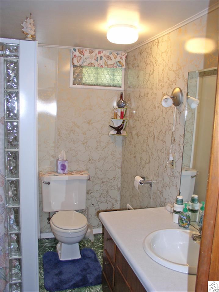 6674 Rice Lake Road Duluth, MN 55803 - Photo 8 of 9