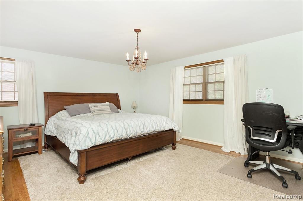 660 Cook Road Grosse Pointe Woods, MI 48236 - Photo 29 of 49
