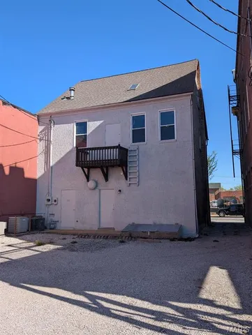 $199,000 | 204 West Main Street, Belleville, IL 62220