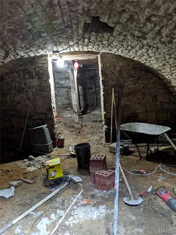 $295,000 | 204 West Main Street, Belleville, IL 62220