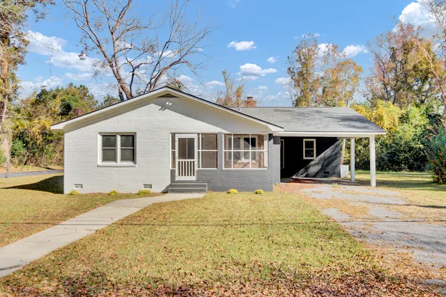 $325,000 | 200 Roosevelt Drive, St. Stephen, SC 29479