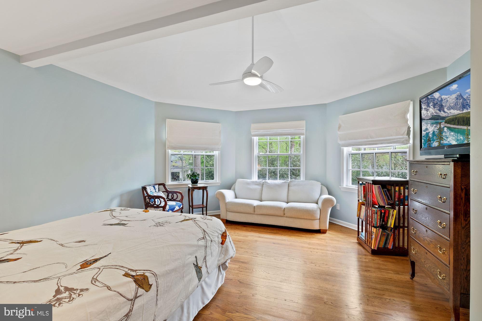 11833 Hunting Ridge Court Potomac, MD 20854 - Photo 29 of 50 Bedroom #2 with vaulted ceiling