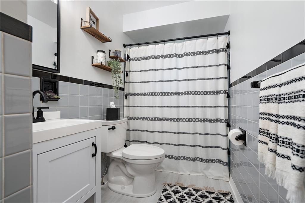 103 Forest Grove Road Coraopolis, PA 15108 - Photo 14 of 25 Gallery Image 14