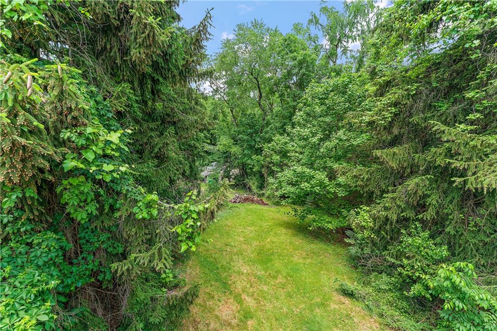 103 Forest Grove Road Coraopolis, PA 15108 - Photo 24 of 25 Gallery Image 24