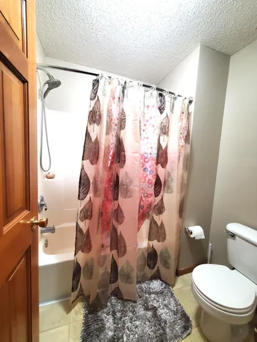 $284,900 | 952 Conner Street, Chaska, MN 55318