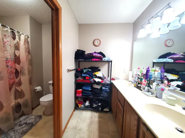 $284,900 | 952 Conner Street, Chaska, MN 55318