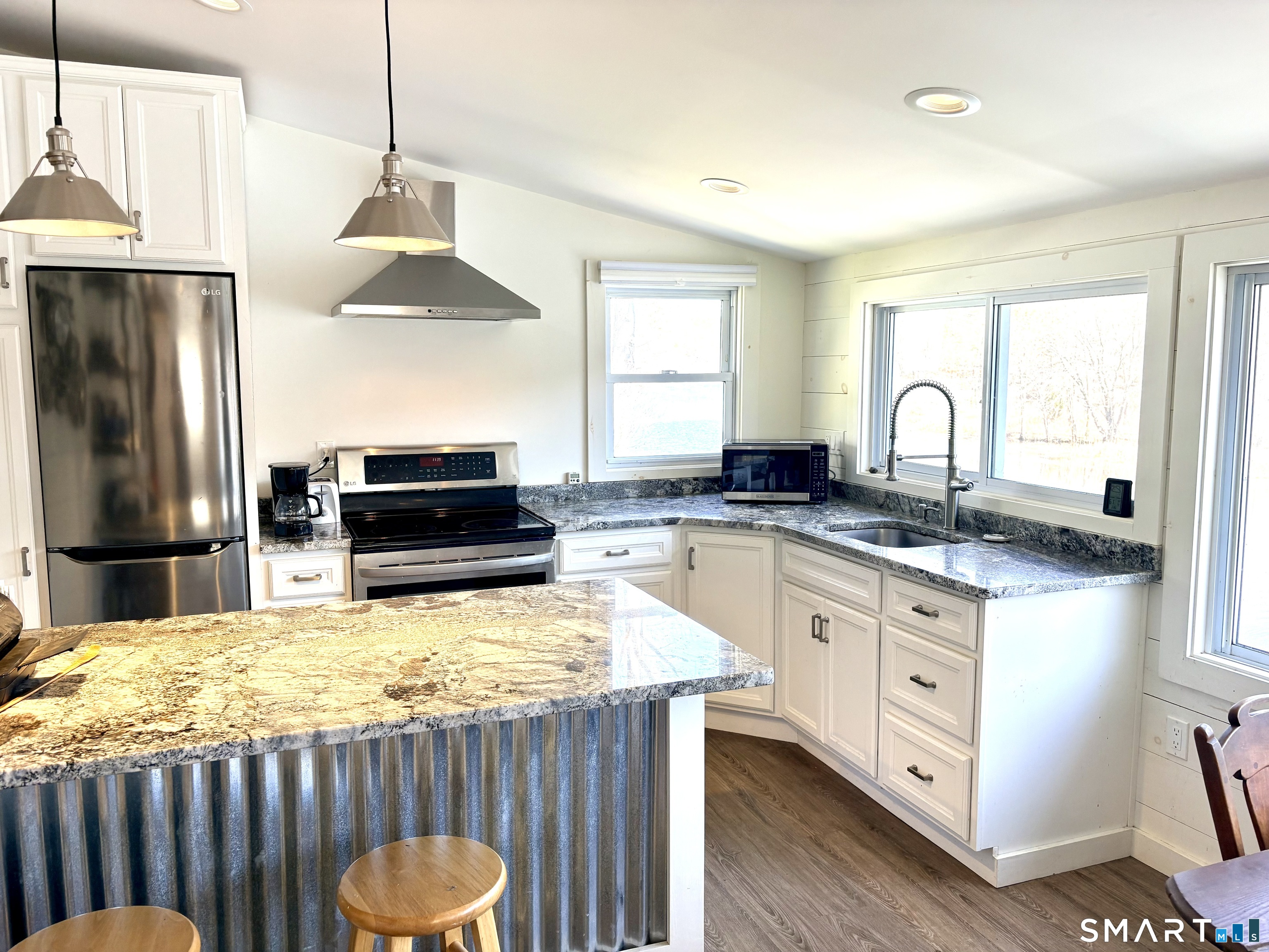 74 Cove Road, Unit 8 Haddam, CT 06424 - Photo 14 of 18