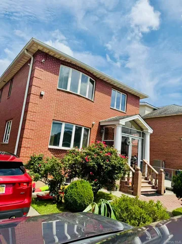 $1,799,000 | 34-41 201st Street | Auburndale