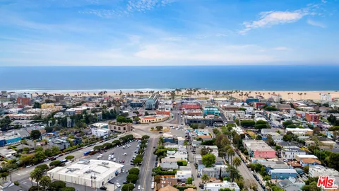 $1,699,000 | 535 Venice Way, Los Angeles, CA 90291