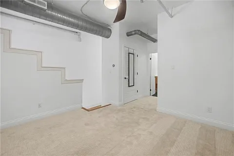 $179,000 | 706 Broadway Boulevard, Unit 503, Kansas City, MO 64105