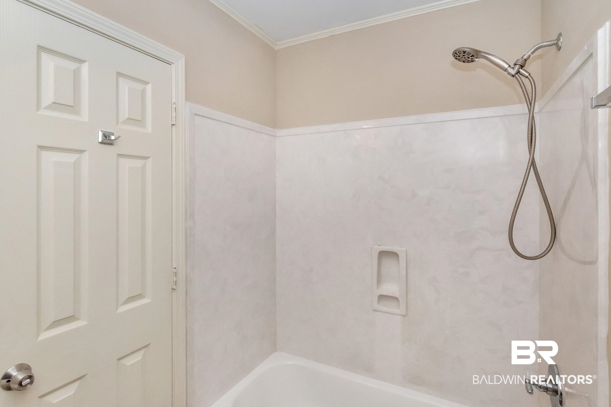5429 West Colonial Circle Mobile, AL 36618 - Photo 9 of 19