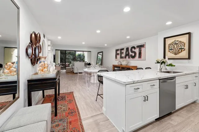 $1,150,000 | 2500 Torrey Pines Road, Unit 201, La Jolla, CA 92037