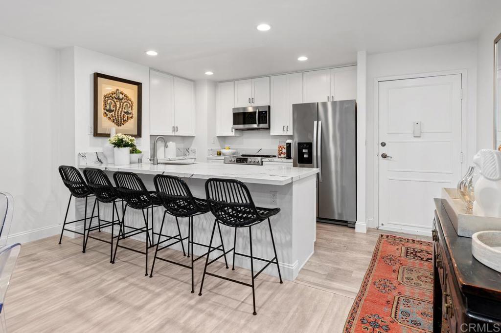 2500 Torrey Pines Road, Unit 201 La Jolla, CA 92037 - Photo 11 of 41