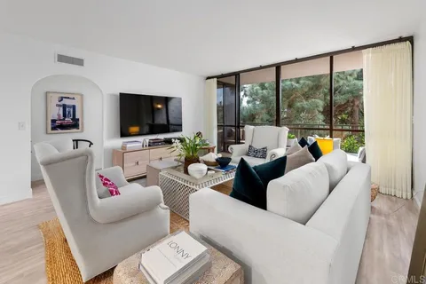 $1,130,000 | 2500 Torrey Pines Road, Unit 201, La Jolla, CA 92037