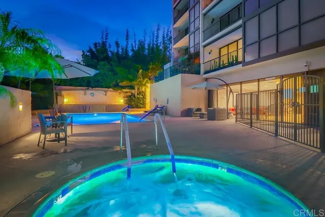 $1,150,000 | 2500 Torrey Pines Road, Unit 201, La Jolla, CA 92037