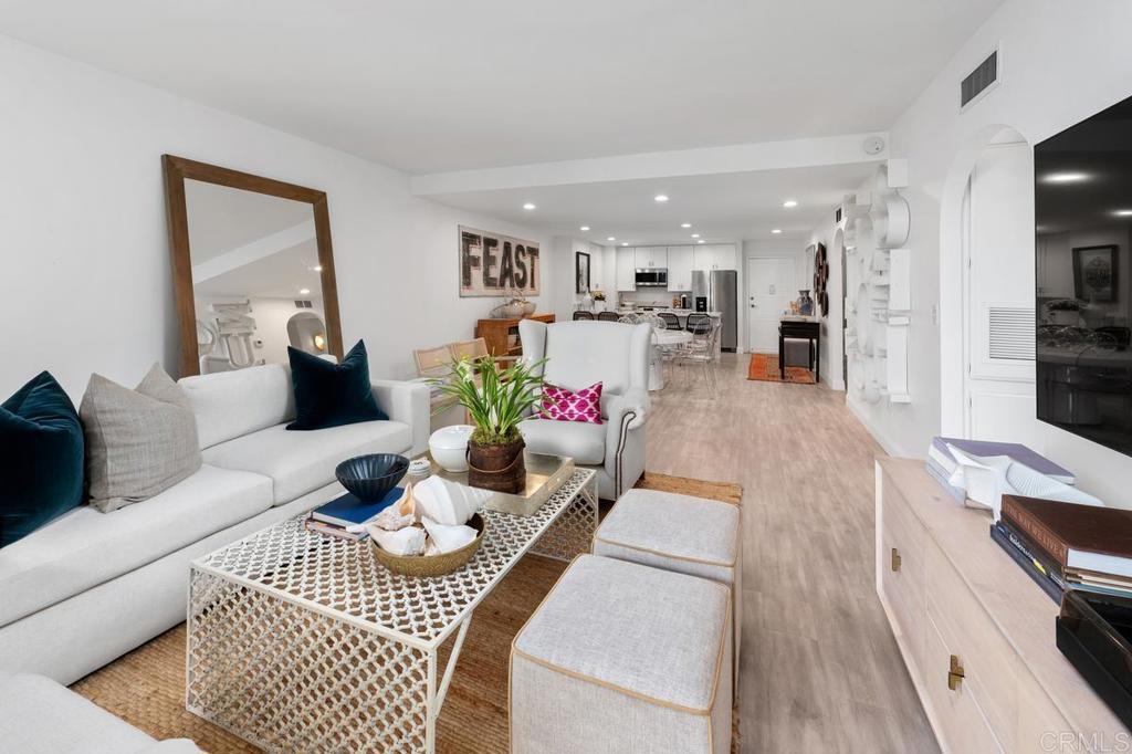 2500 Torrey Pines Road, Unit 201 La Jolla, CA 92037 - Photo 4 of 41