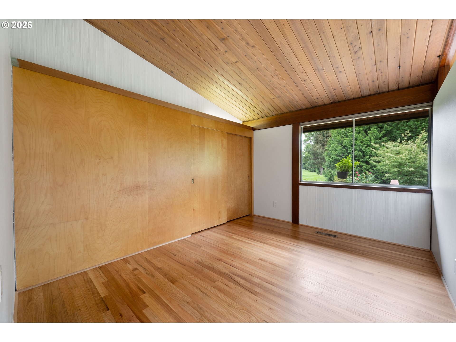 9324 Northeast Levee Road Portland, OR 97211 - Photo 28 of 45 Bedroom