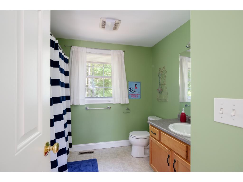 31 Woodland Road Dover, NH 03820 - Photo 23 of 34