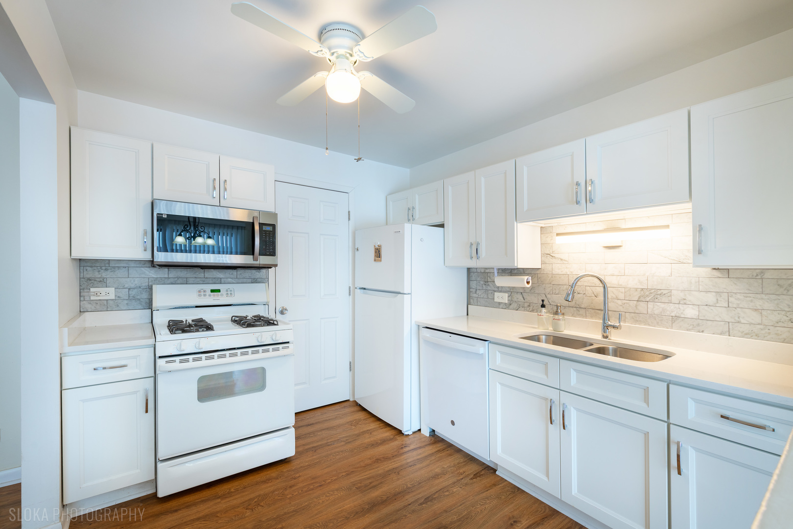 1321 7 Pines Road, Unit C1 Schaumburg, IL 60193 - Photo 5 of 23