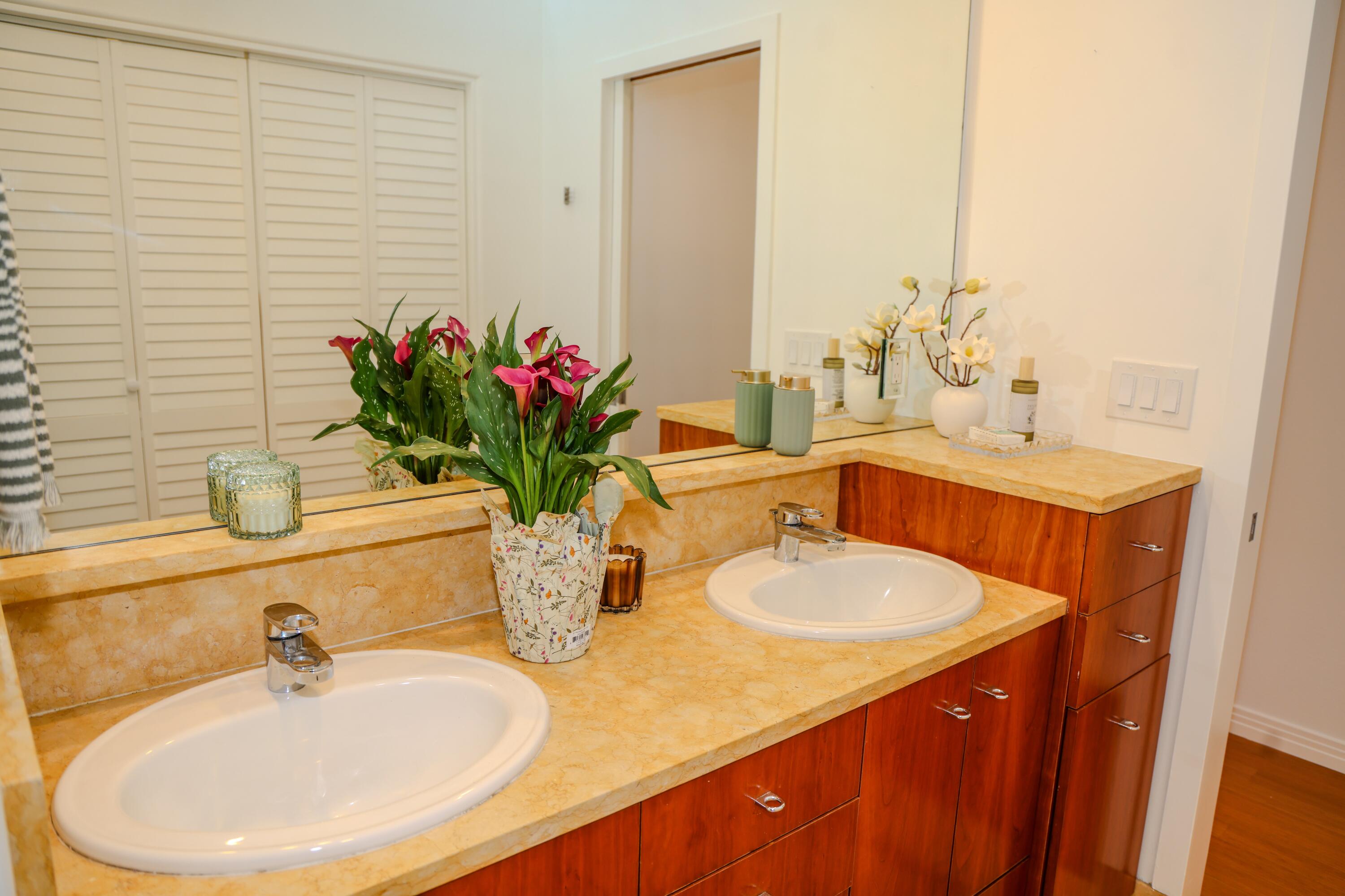 520 Barker Pass Road Santa Barbara, CA 93108 - Photo 30 of 56 Guest or Kids Bathroom