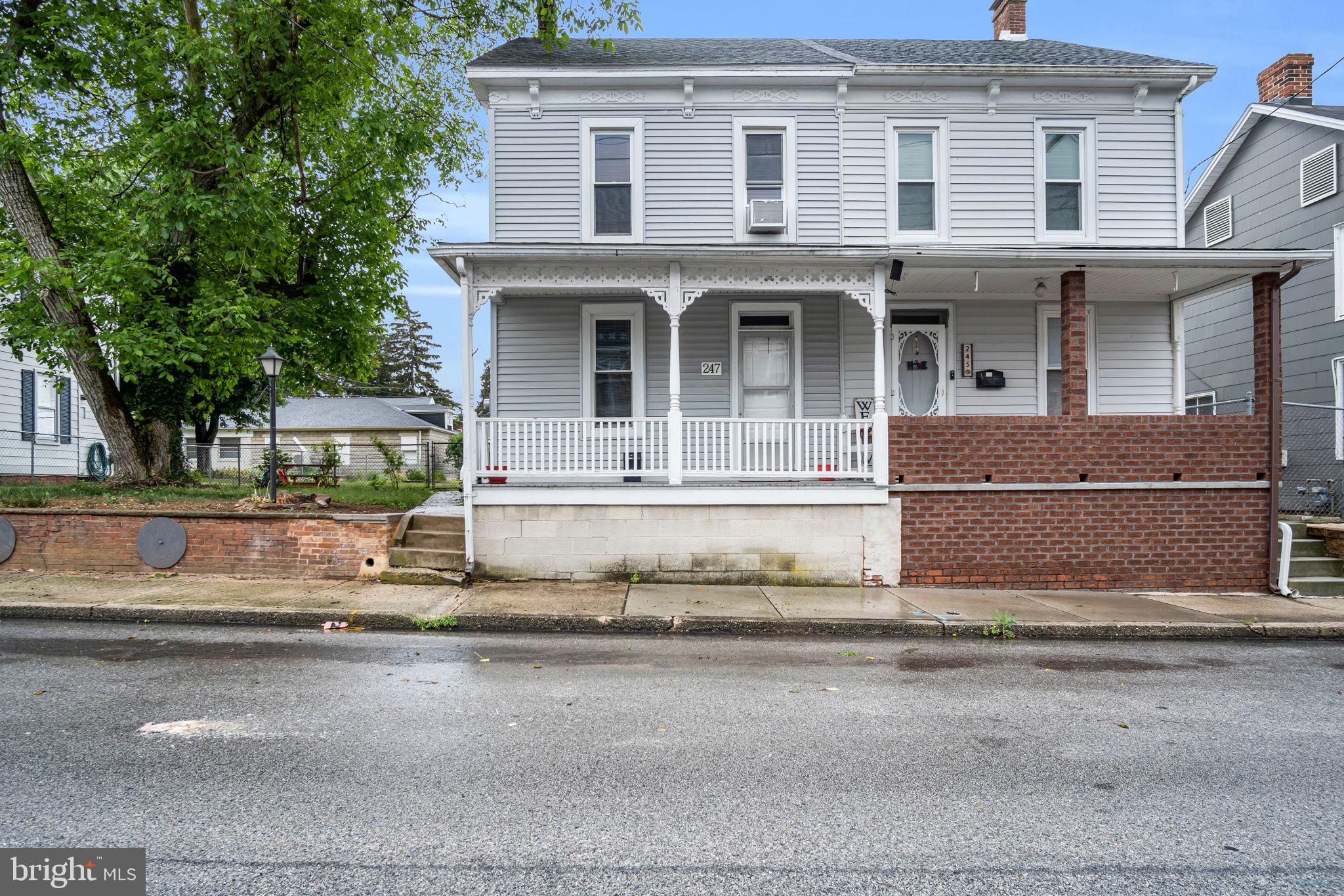 247 Locust Street Hanover, PA 17331 - Photo 2 of 34 Gallery Image 2