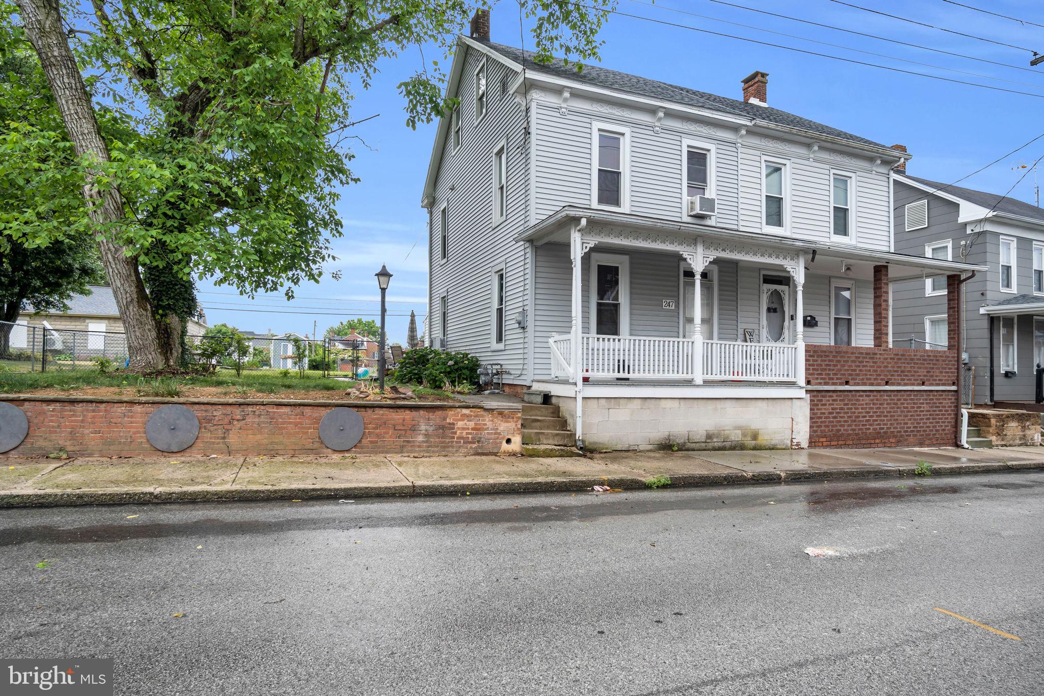 247 Locust Street Hanover, PA 17331 - Photo 3 of 34 Gallery Image 3