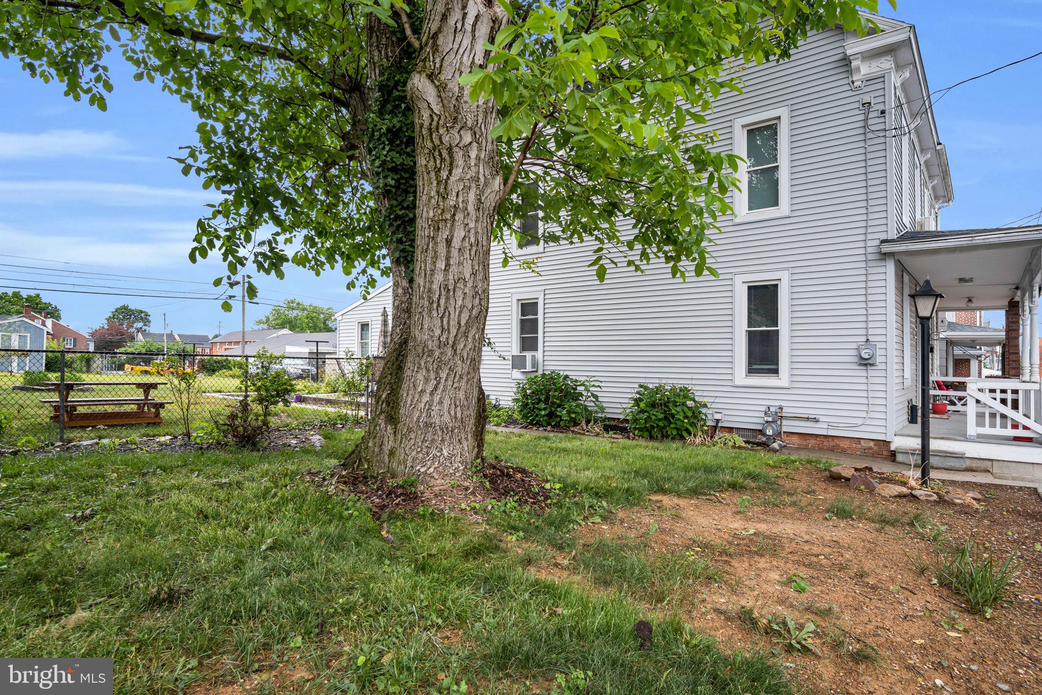 247 Locust Street Hanover, PA 17331 - Photo 33 of 34 Gallery Image 33