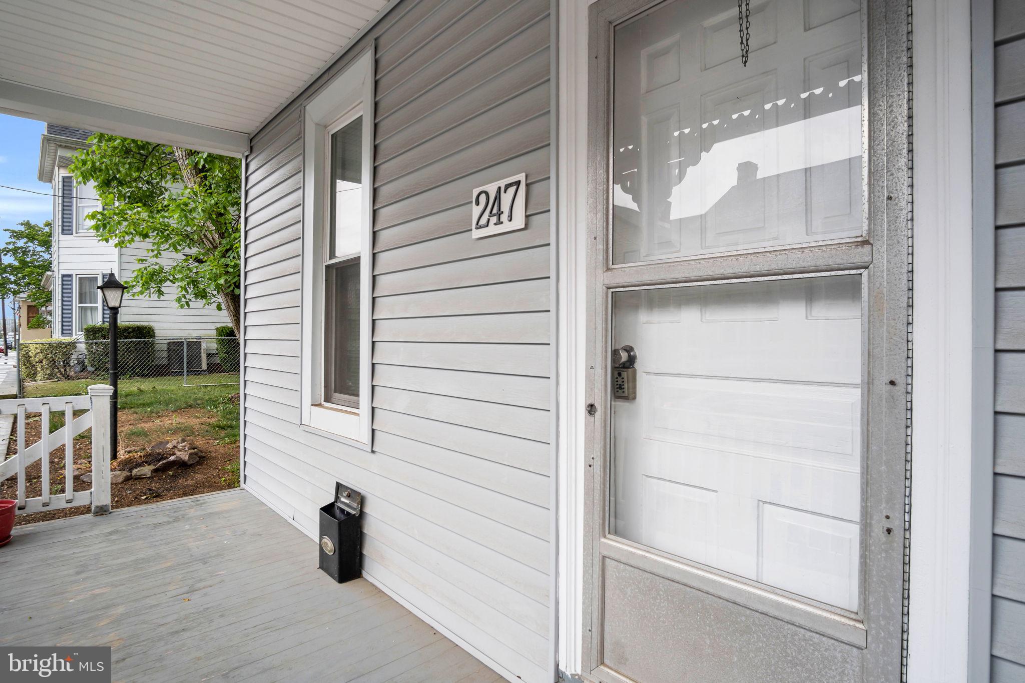 247 Locust Street Hanover, PA 17331 - Photo 5 of 34 Gallery Image 5