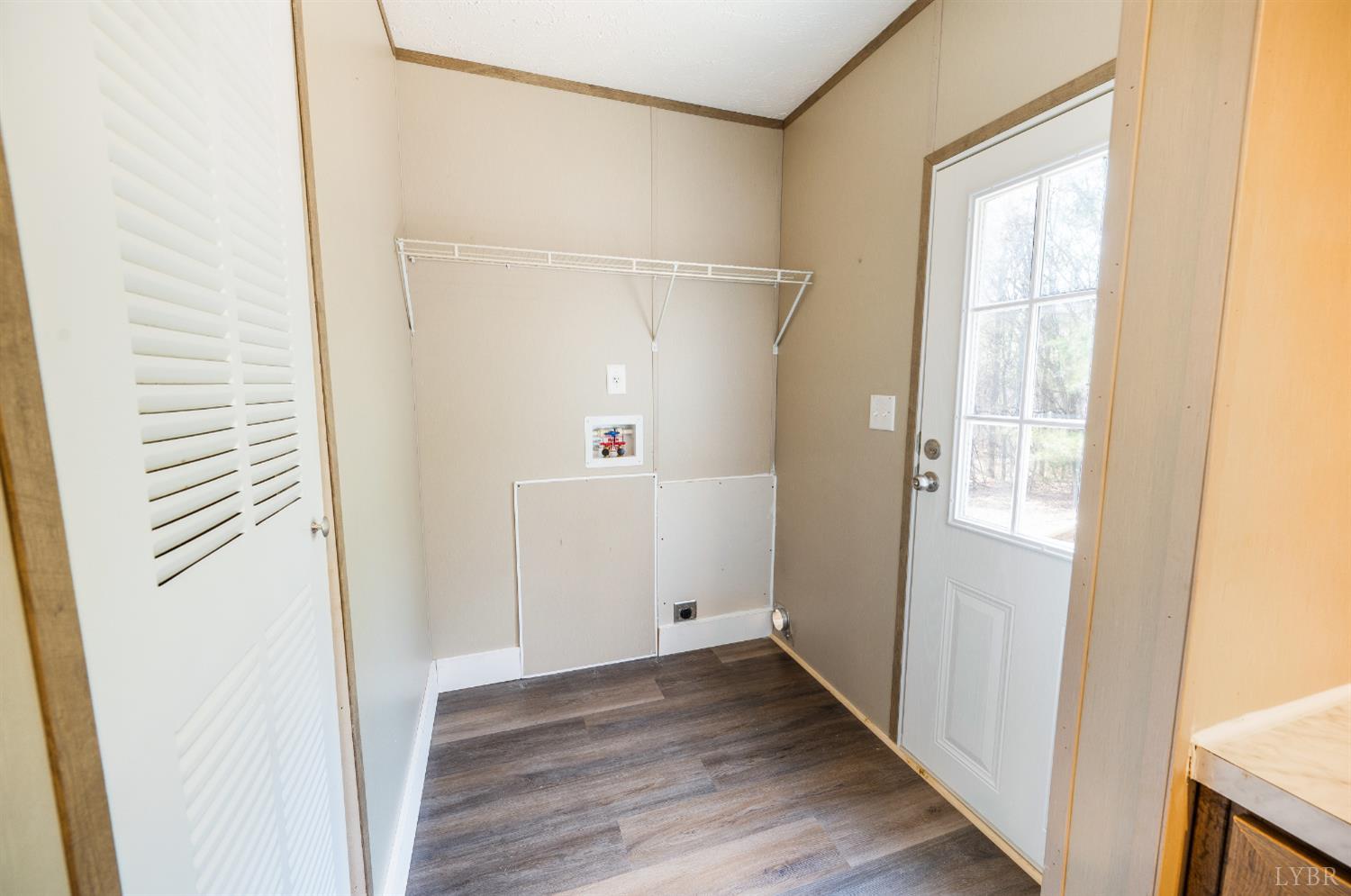 3655 Midway Road Gretna, VA 24557 - Photo 12 of 37 Laundry Room