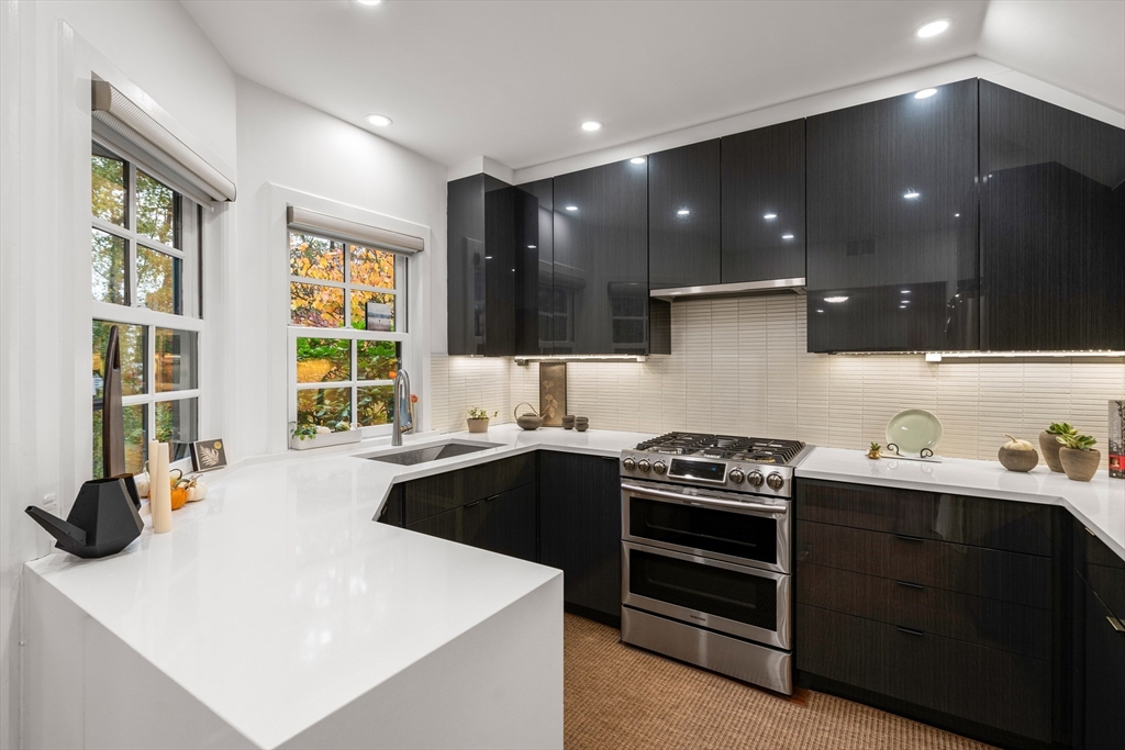 76 Ober Road, Unit 76 Newton, MA 02459 - Photo 12 of 27