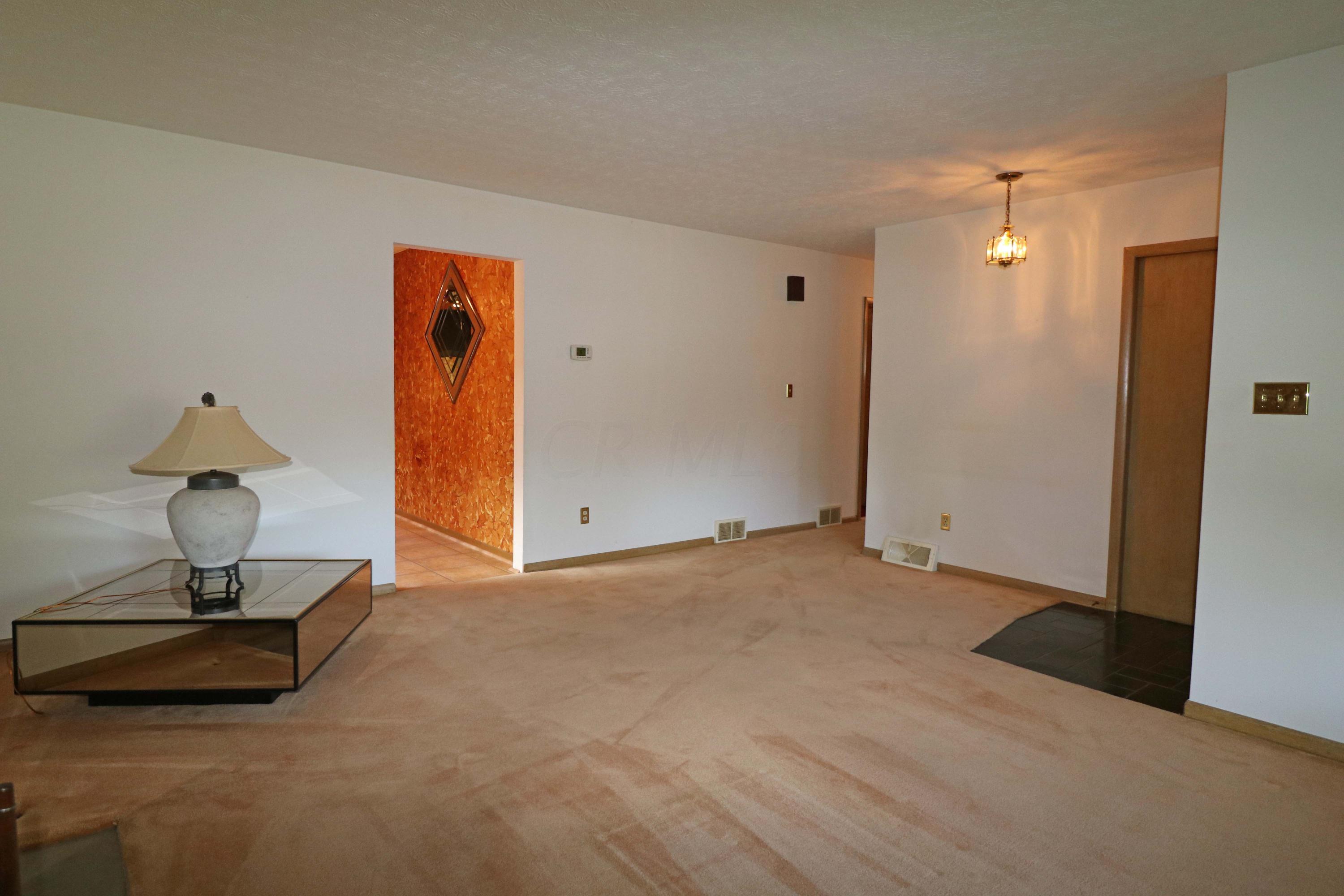 171 Oxley Road Columbus, OH 43228 - Photo 8 of 35 Gallery Image 8