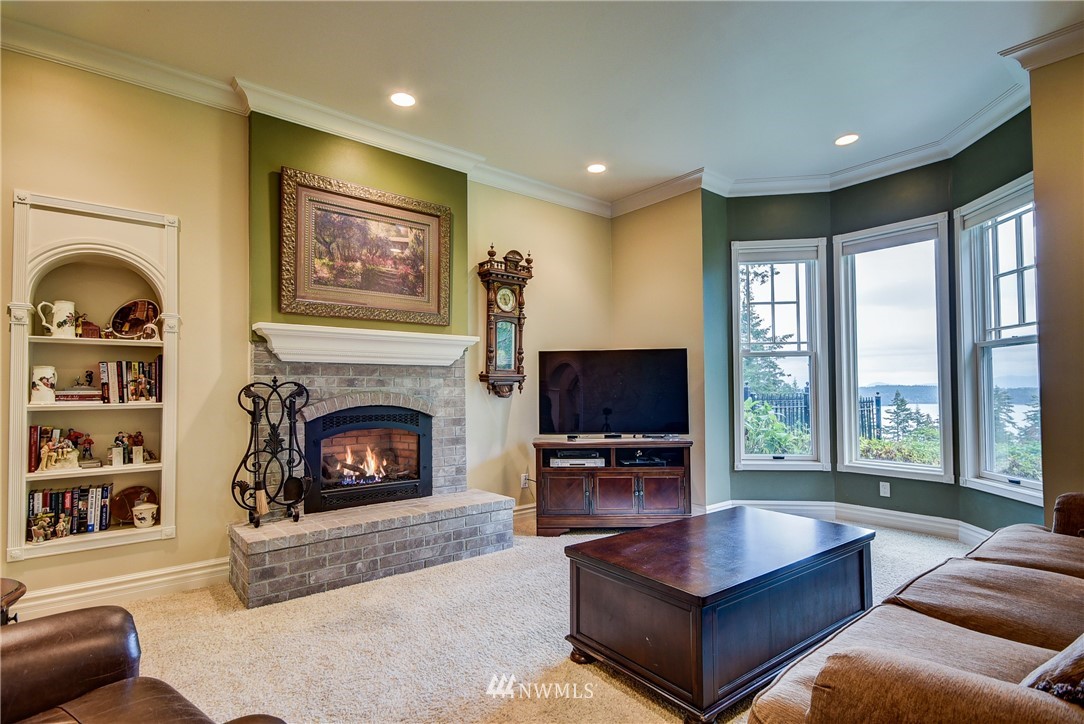 441 Koontz Road Oak Harbor, WA 98277 - Photo 3 of 25 Gallery Image 3