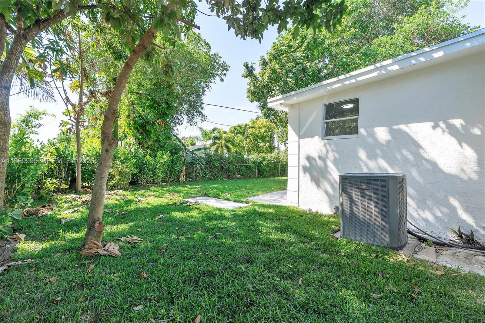 560 Northeast 110th Terrace Miami, FL 33161 - Photo 43 of 49