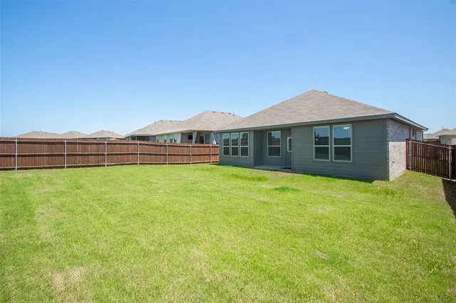 $2,300 | 11437 Leeson Street, Haslet, TX 76052