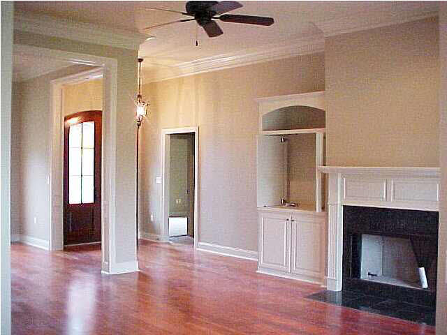 8905 Foxgate Drive Baton Rouge, LA 70809 - Photo 3 of 7 Gallery Image 3