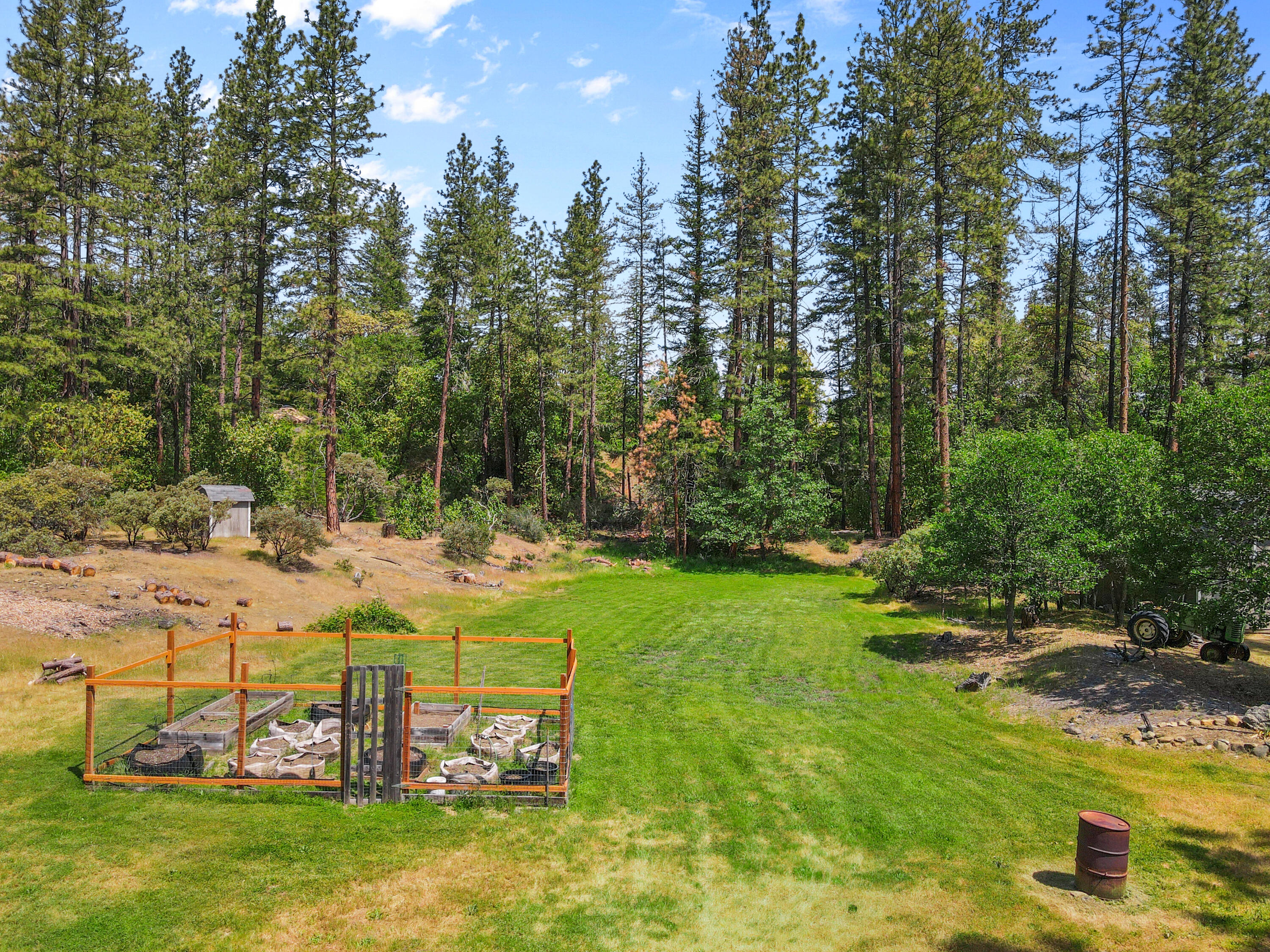 5900 Upper Applegate Road Jacksonville, OR 97530 - Photo 39 of 48