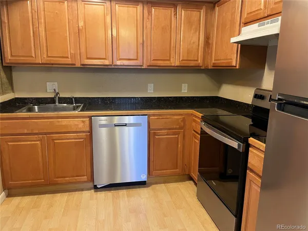 $1,300 | 2632 South Xanadu Way, Unit B, Aurora, CO 80014