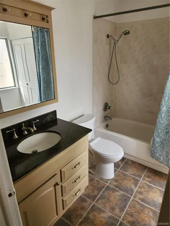 $1,300 | 2632 South Xanadu Way, Unit B, Aurora, CO 80014