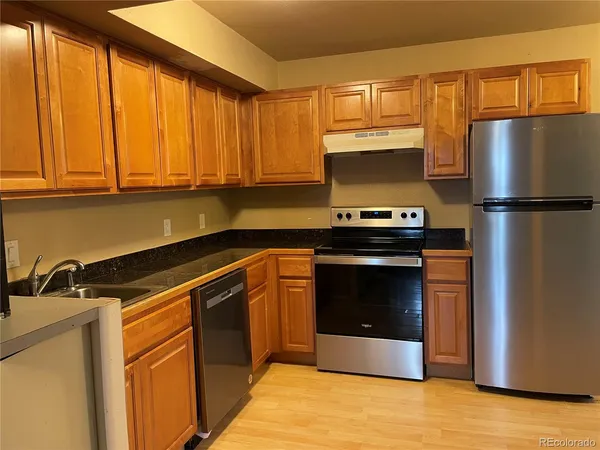$1,300 | 2632 South Xanadu Way, Unit B, Aurora, CO 80014