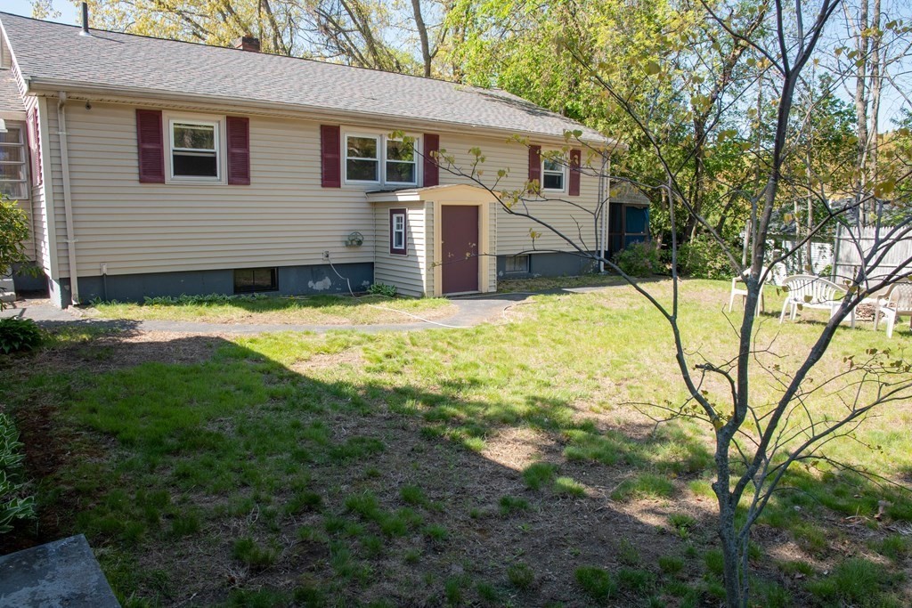 113 Hally Road Lowell, MA 01854 - Photo 2 of 19