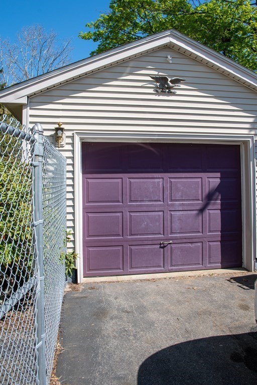113 Hally Road Lowell, MA 01854 - Photo 3 of 19