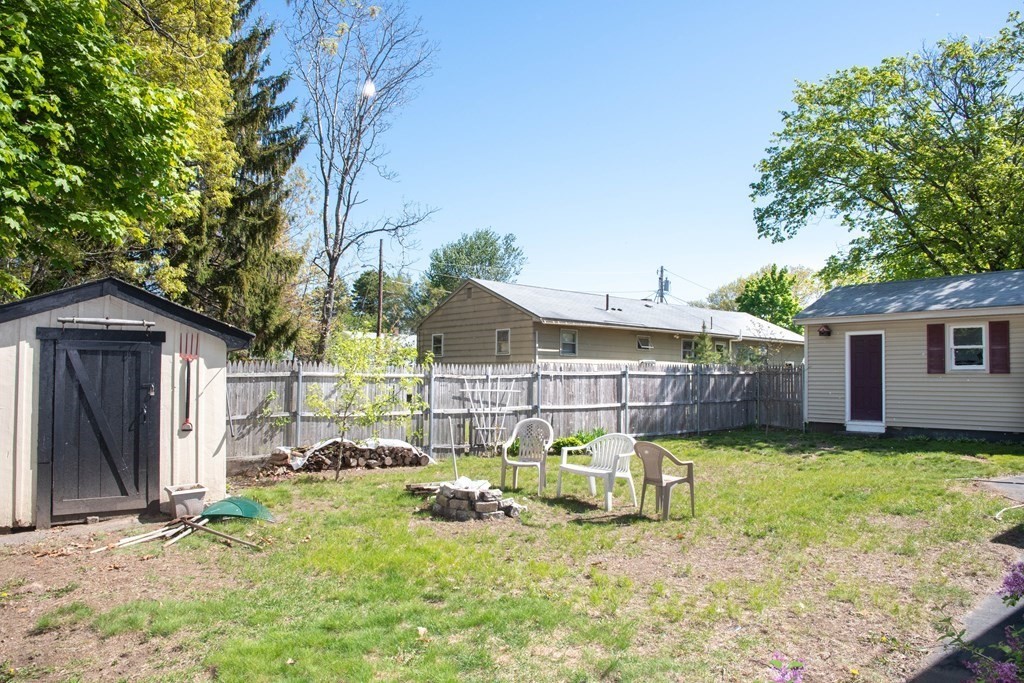 113 Hally Road Lowell, MA 01854 - Photo 4 of 19