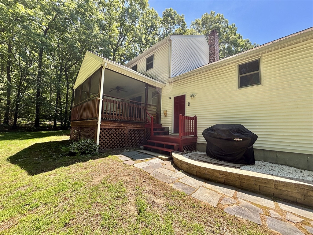 11 Quail Run Road Bellingham, MA 02019 - Photo 20 of 20