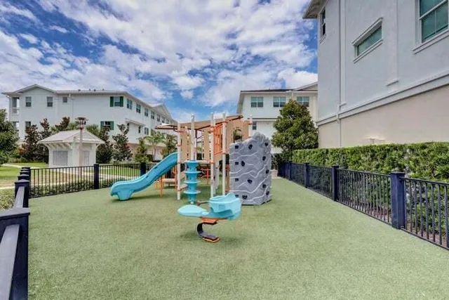 $5,900 | 5255 Beckman Terrace, Palm Beach Gardens, FL 33418