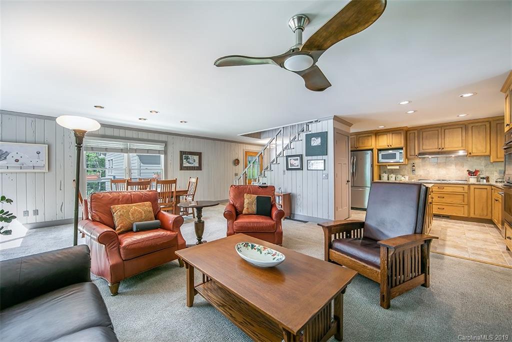 3443 Hebron Road Hendersonville, NC 28739 - Photo 14 of 45 Gallery Image 14