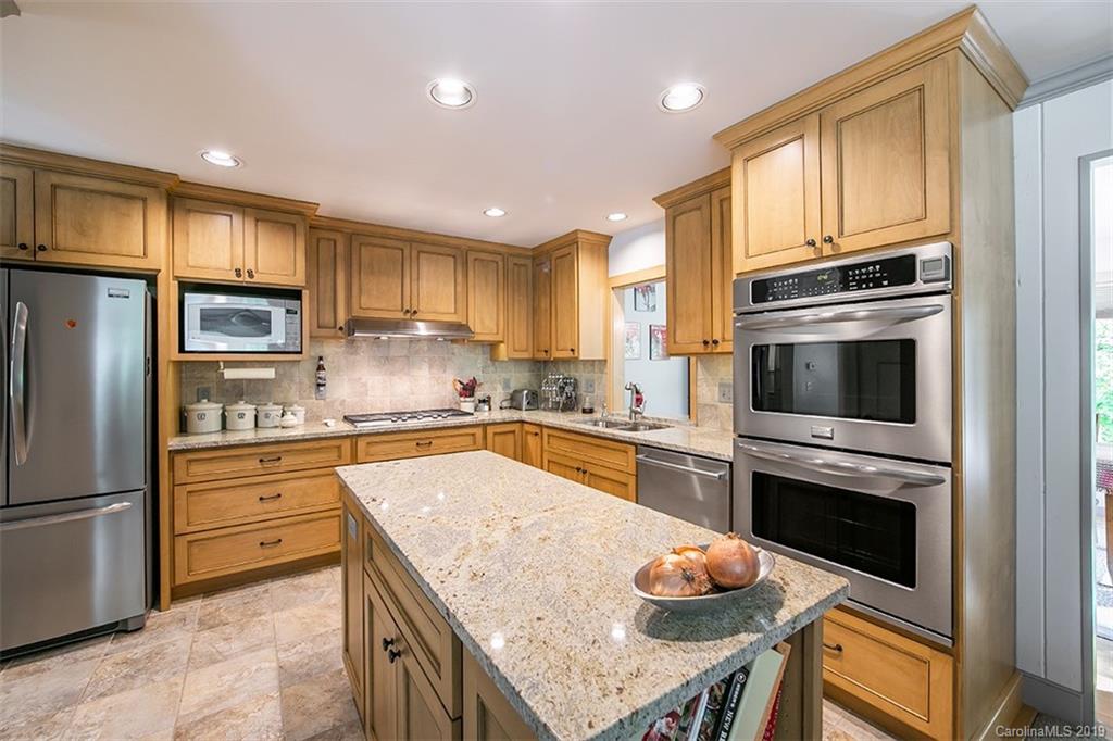 3443 Hebron Road Hendersonville, NC 28739 - Photo 18 of 45 Gallery Image 18