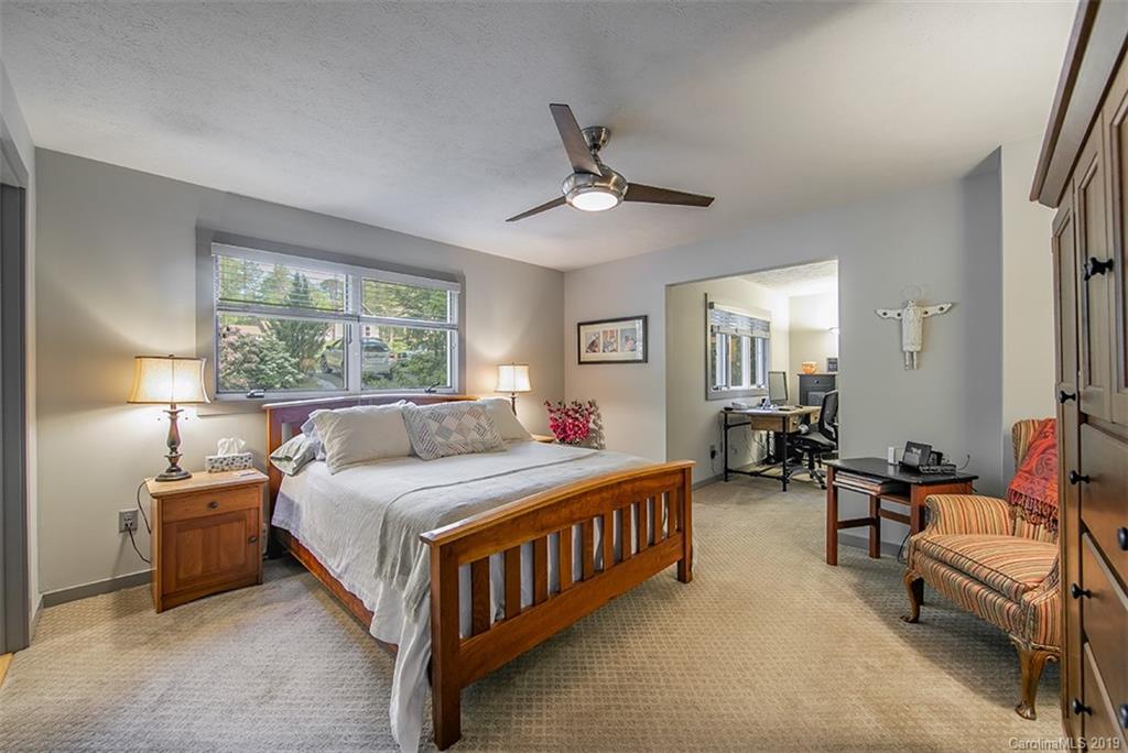 3443 Hebron Road Hendersonville, NC 28739 - Photo 21 of 45 Gallery Image 21