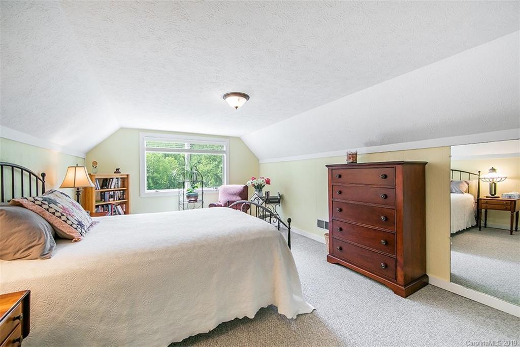 3443 Hebron Road Hendersonville, NC 28739 - Photo 37 of 45 Gallery Image 37